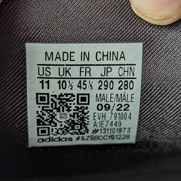 AdiFom Q "Black Carbon" sneakers - Picture 4 of 7